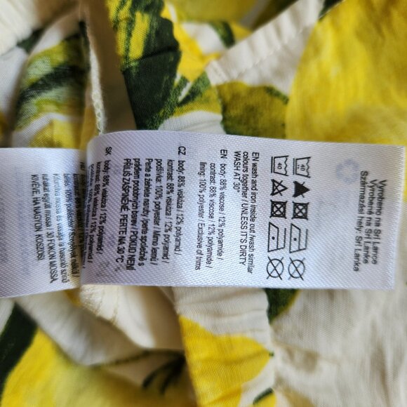 F&F Lemon Print Shorts – UK 18 / EUR 46 - Picture 6 of 6